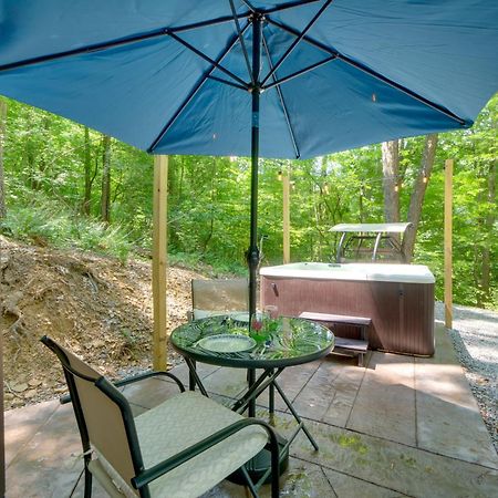 Tiny Home With Hot Tub By Mohican State Park! Loudonville Екстер'єр фото